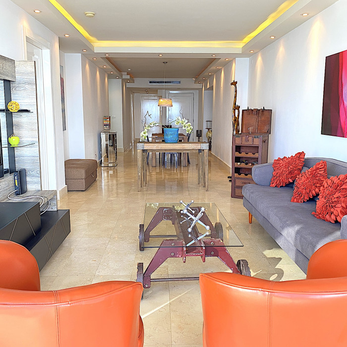 Yoo & Arts Panama beautifully designed 2 bedrooms apartment for rent