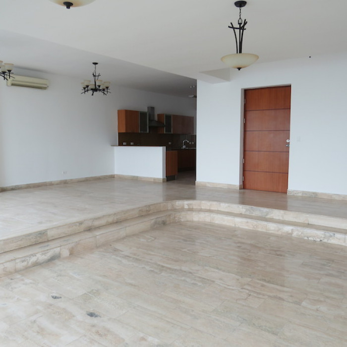 Spacious apartment for rent in prestige area of Punta Pacifica