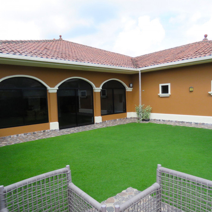 Spacious and furnished 4 bedroom house for rent located in Sunset Coast