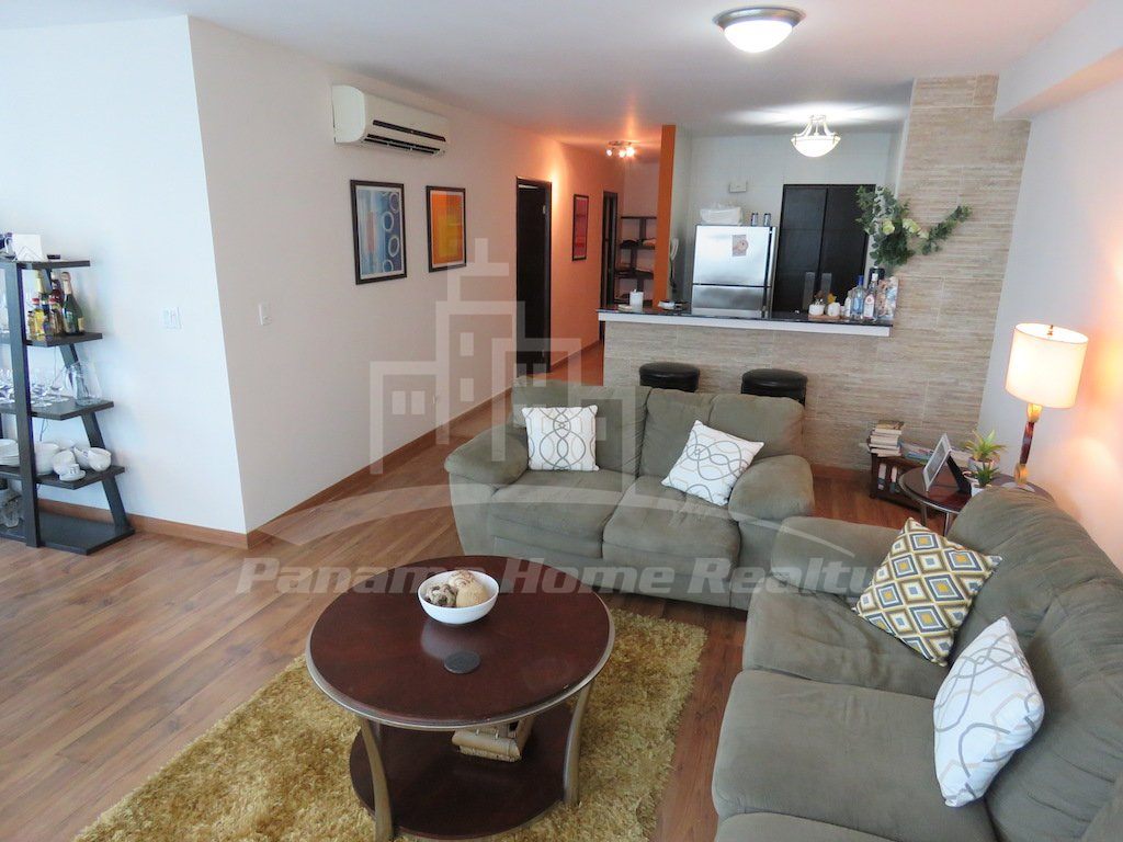 Beautiful 1 bedroom apartment for rent located on Avenida Balboa