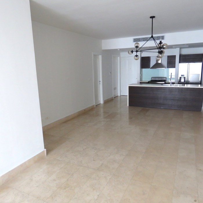Luxury C model apartment on the HIGH floor for rent in Yoo&Arts Panama