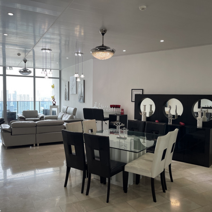 Beautiful furnished H model apartment for rent located in Punta Pacifica