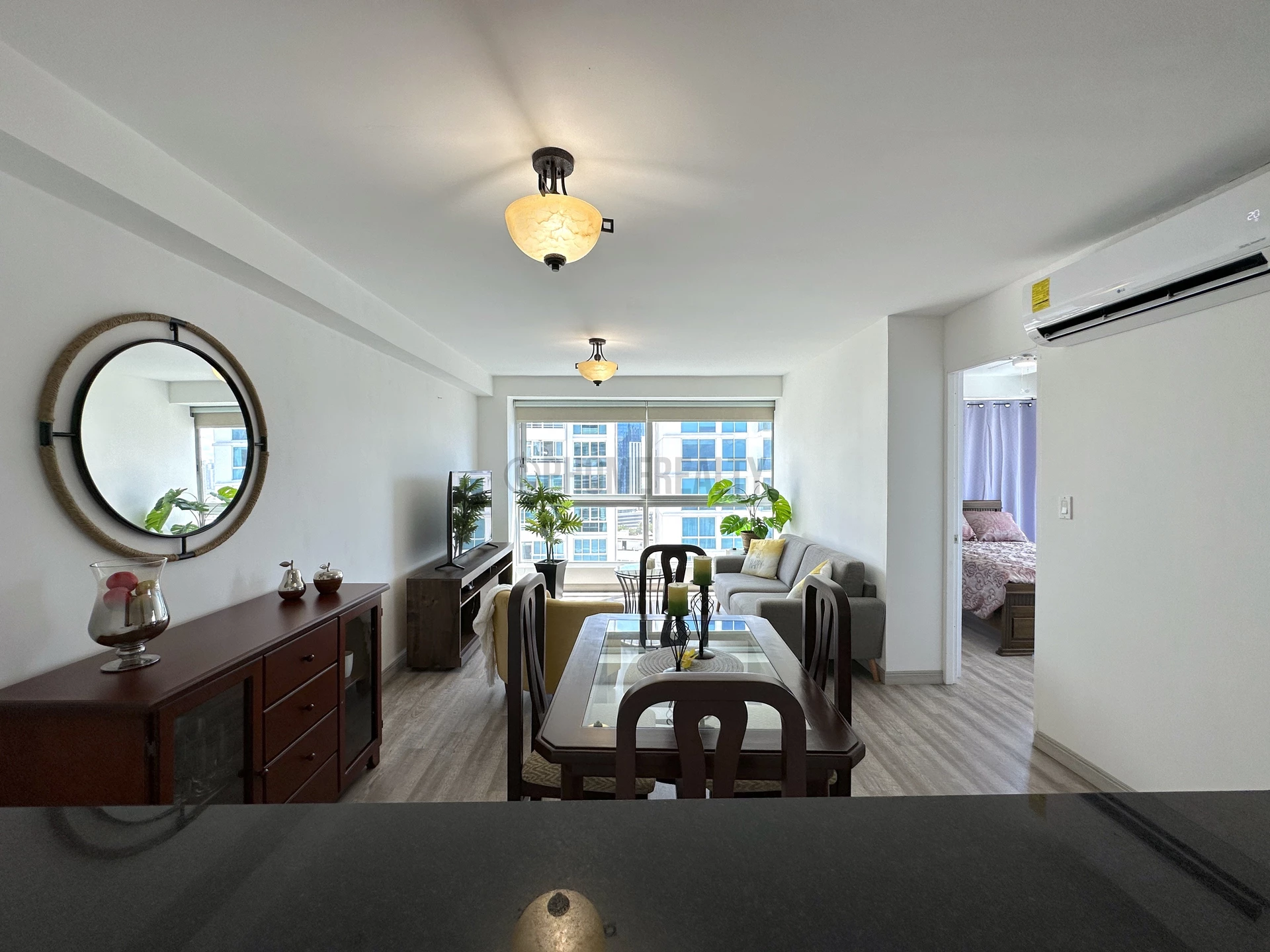 Two bedrooms furnished apartment for rent located on Avenida Balboa