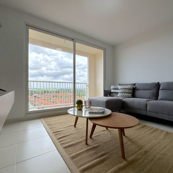 Beautiful 3 bedrooms apartment in Versailles for rent