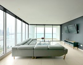 Beautiful 2 bedrooms apartment for sale located on Avenida Balboa