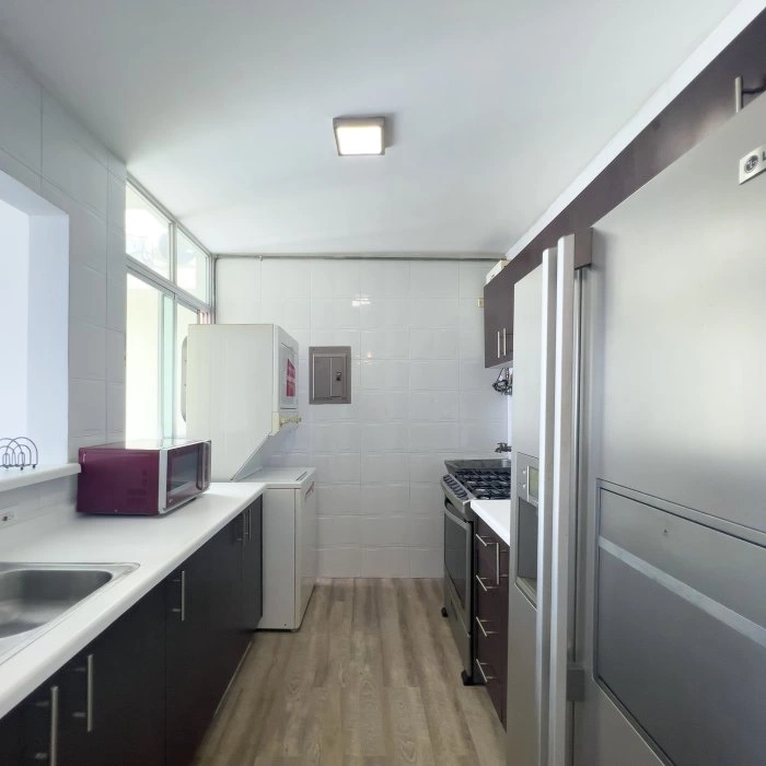 Beautiful apartment for rent in Edison Park